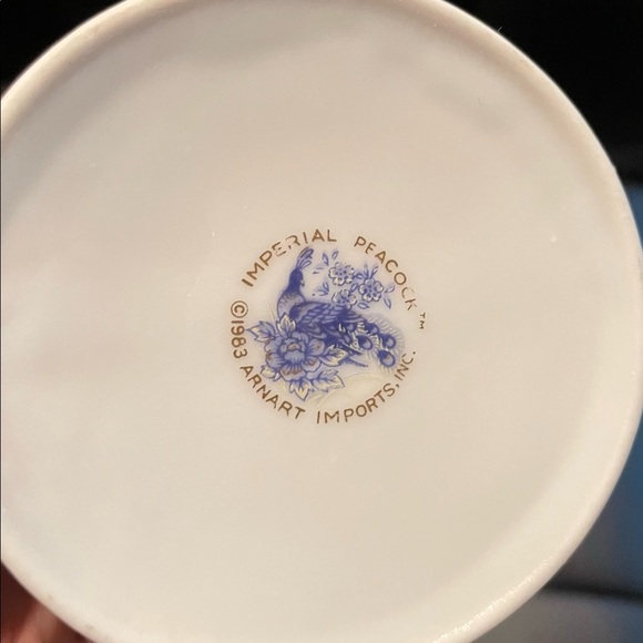 2 Imperial Peacock blue peacock mugs w/gold trim @1983 Arnart Collector Vintage - Picture 6 of 12